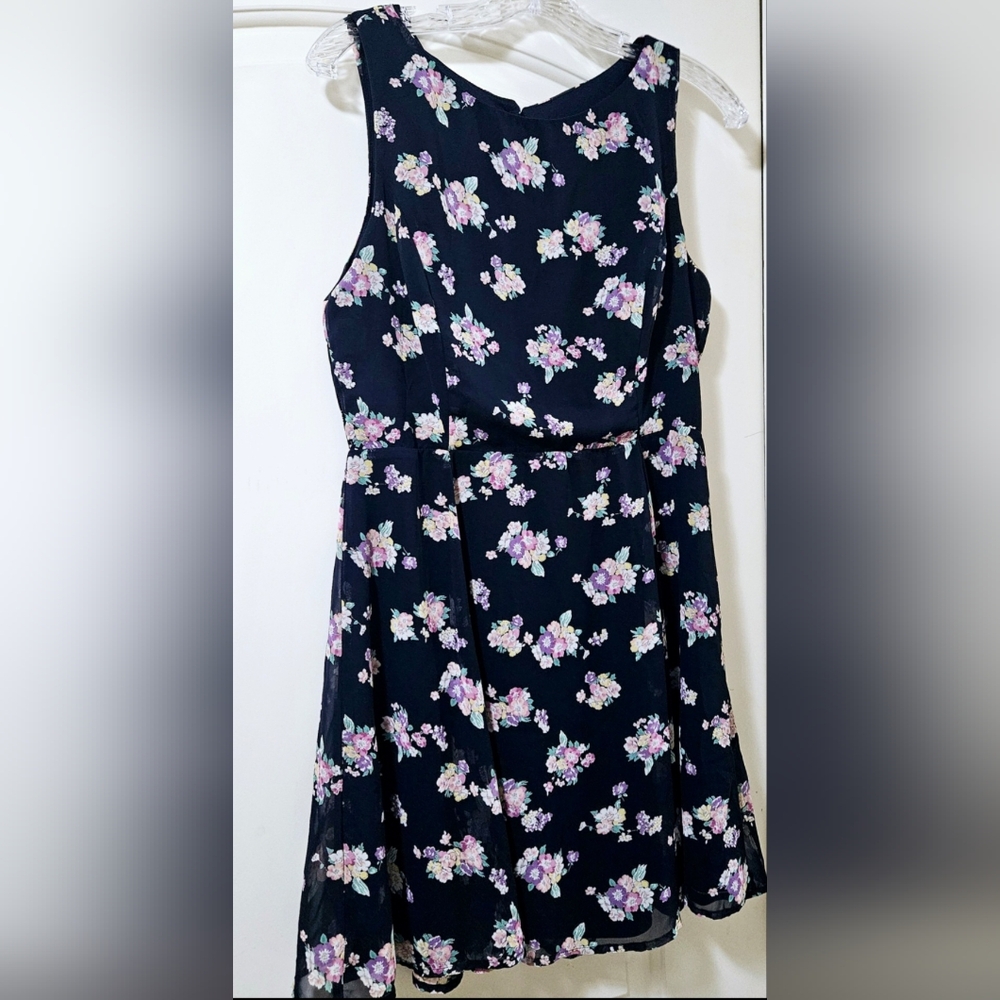 Forever 21 Sleeveless Navy Blue Floral Dress Size L